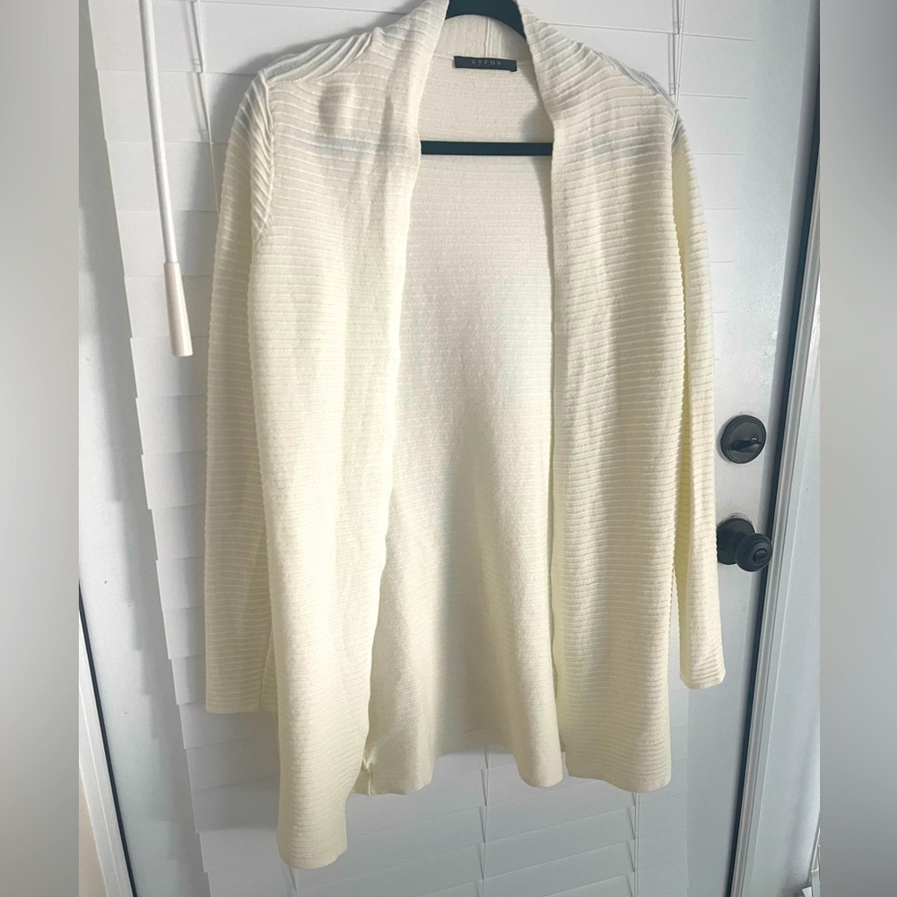 Cyrus off white soft cardigan